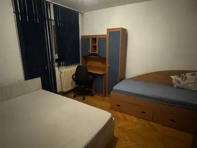 Apartament 2 camere decomandat, ultracentral, lângă Palas și Moldova Mall - foto 3