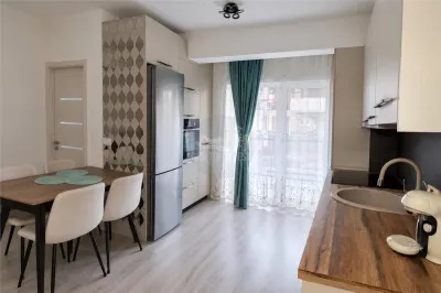 Apartament 3 camere cu balcon si loc de parcare in zona Calea Surii Mici - foto 3