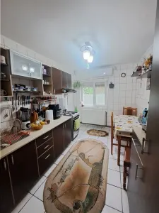 3 CAMERE, ETAJ 1, DECOMANDAT, CENTRALA TERMICA, ZONA SOARELUI! - Timisoara