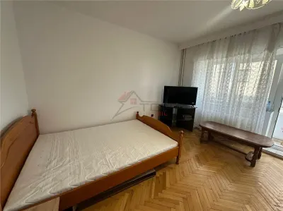 Inchiriere Apartament cu 1 camera Podu Ros - foto 9