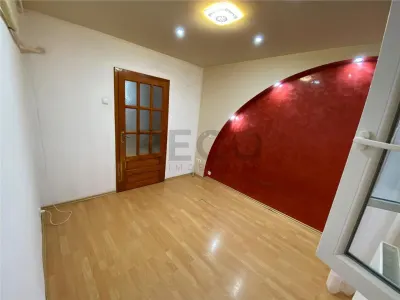 RECO Apartament 3 camere decomandat de inchiriat in Rogerius. - foto 6