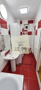 Apartament la casa | acces separat | curte privata | pivnita | Calea Poplacii - foto 13