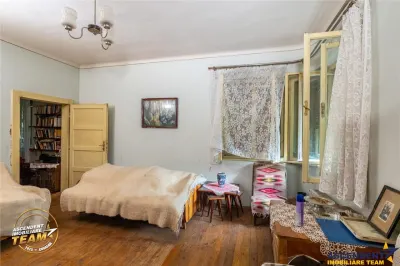 Casa cu istorie,3 camere,potential mansardare,1.840mp teren,in cadru linistit si retras,Central,Covasna - foto 9