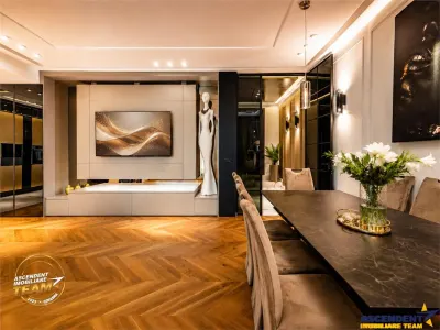 Deasupra Brasovului, penthouse spectaculos,420 mp, rooftop privat, panorama oras si munti,design bespoke,2 garaje - Brasov