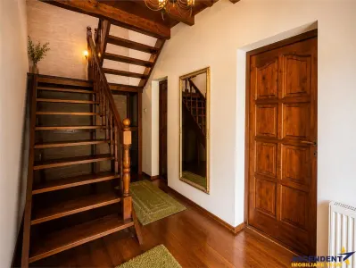 Casa nordica luminoasa, gata de mutat, garaj cald,spatiu de poveste la mansarda,in Santana de Mures - foto 5
