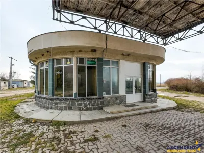 Potential imobiliar remarcabil, recomandat domeniului Petrolier si HoReCa, DN11, Reci, Covasna - foto 11