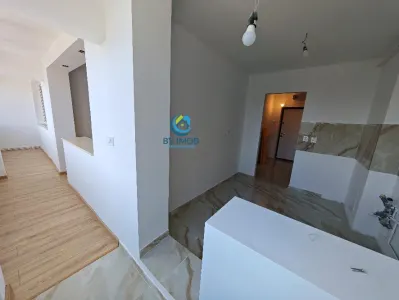 Inchiriem Apartament 2 Camere, Partial Mobilat, Semidecomandat, Garii - foto 15