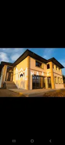 Casă 5 camere de vânzare | Vlădești, Râmnicu Vâlcea | 239 mp - foto 8