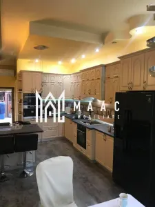 Casă / Vilă cu 6 camere + Casa/Vila cu 2 camere | zona Terezian - foto 29