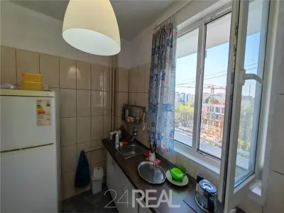 Apartament 3 camere - Piata Sudului - 2 balcoane - Vedere panoramica - foto 11