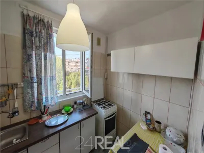 Apartament 3 camere - Piata Sudului - 2 balcoane - Vedere panoramica - foto 8