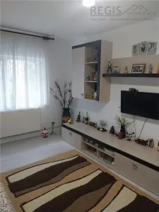 Apartament 2 camere decomandat, cu balcon si boxa-Racadau - foto 2