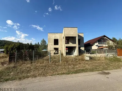 OPORTUNITATE INVESTITIE TURISTICA PODU NARUJEI VILA /PENSIUNE 400MP UTILI +TEREN 680MP - foto 5
