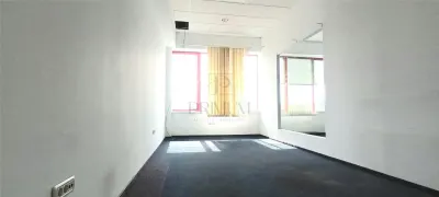 Spatiu  birouri etaj 3 cu lift  - Aradului - foto 5
