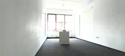 Spatiu  birouri etaj 3 cu lift  - Aradului - foto 6