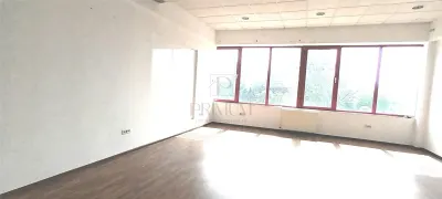 Spatiu  birouri etaj 3 cu lift  - Aradului - foto 3