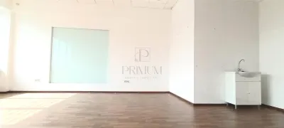 Spatiu  birouri etaj 3 cu lift  - Aradului - foto 7