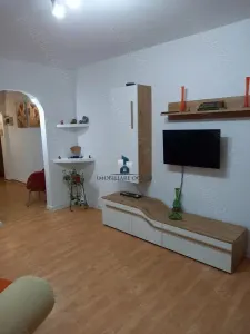 Vanzare Apartament 3 Camere Semidecomandat Covasna - foto 2