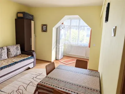 Garsoniera cu balcon zona Terezian - foto 2